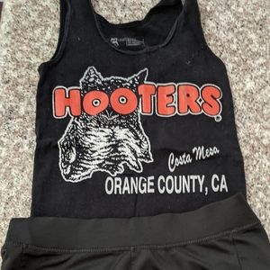 Hooters uniform